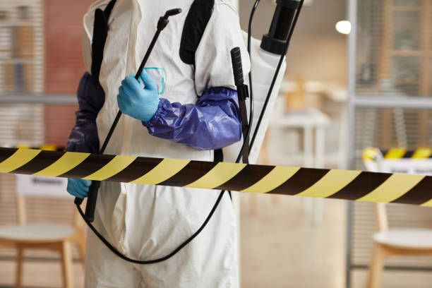 Professional Biohazard technician working in Northfield, IL